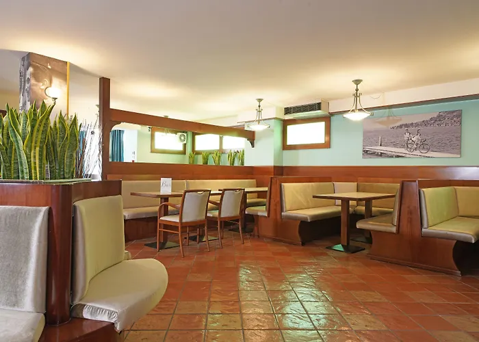 酒店 La Perla - Bike 3*